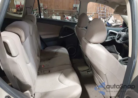 2006 Toyota Rav4 from USA, damaged, VIN JTMBD33V265001913